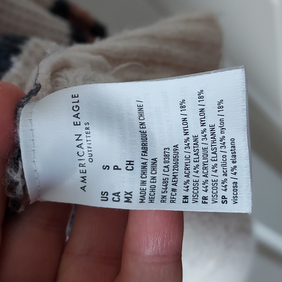 American Eagle s/p long sleeve v neck sweater white black brown - Picture 7 of 11